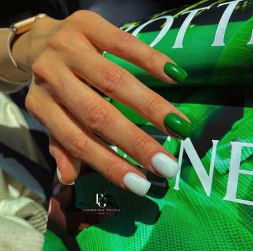 Conception translucide des ongles courts