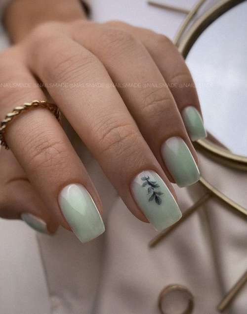 Manucure translucide avec design 2021-2022: nouveautés photo