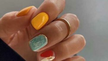 Manucure translucide à la mode