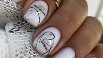 Belle manucure lactée pour ongles courts