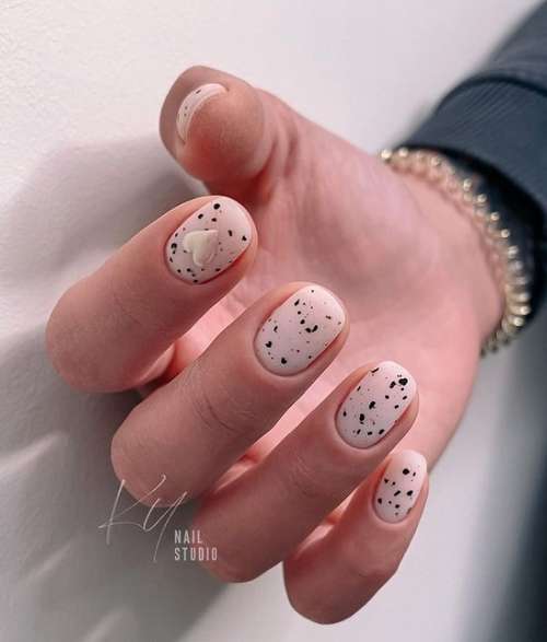 Manucure aux œufs de caille 2021: photos des idées les plus récentes