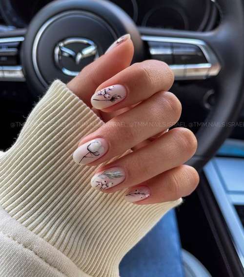 Manucure avec feuilles: design 2021-2022, nouveautés sur la photo