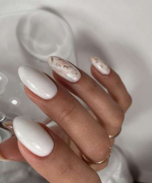 Bases de camouflage colorées: nouvelle manucure 2021, photo