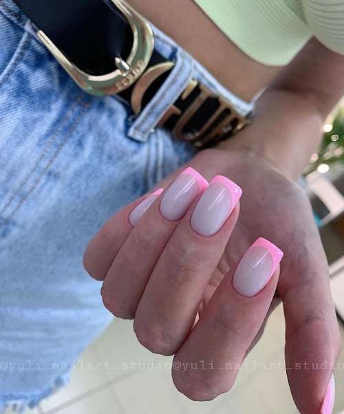 Bases de camouflage colorées: nouvelle manucure 2021, photo