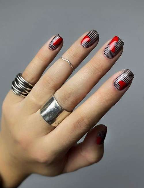 Manucure pour ongles carrés courts : l'actualité mode 2021-2022