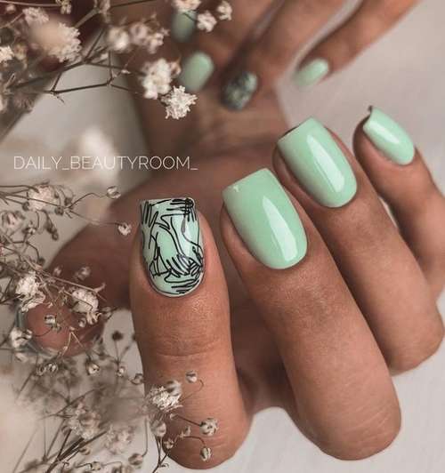 Manucure pour ongles carrés courts : l'actualité mode 2021-2022