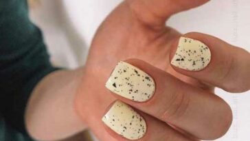 Nouvelle manucure pour ongles carrés courts