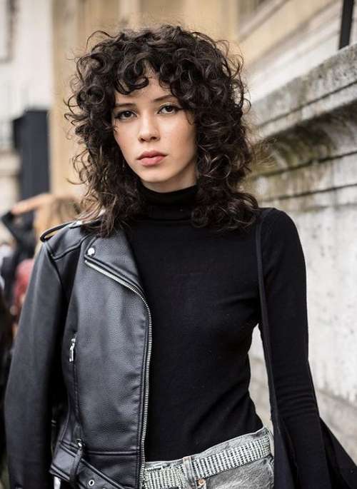 Nouveau pour les cheveux bouclés