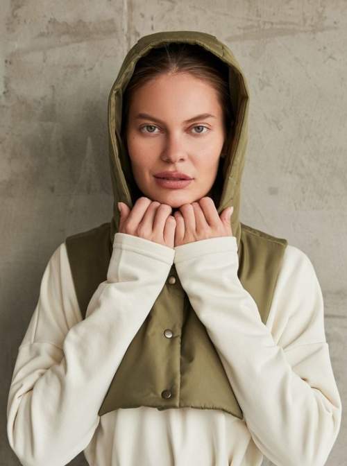 Bib 2022: nouveaux modèles féminins, tendances, comment porter, images