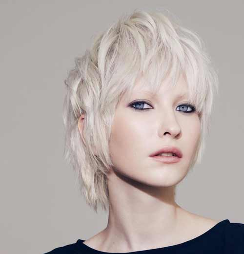 Coupe de cheveux hirsute pour cheveux courts et fins