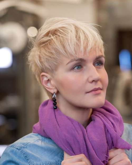 Coupes de cheveux courtes pour cheveux fins: photos, tendances 2022