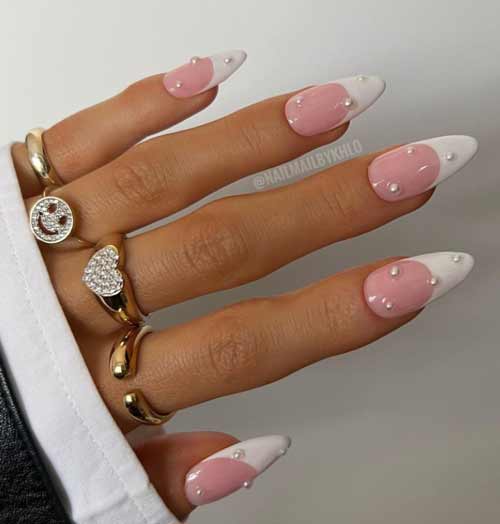 French manucure avec des perles