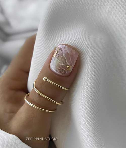 Marbre sur les ongles