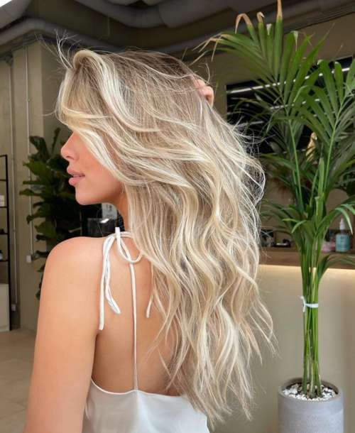 Coiffures pour le Nouvel An: nouveautés 2022, idées photo, tendances mode