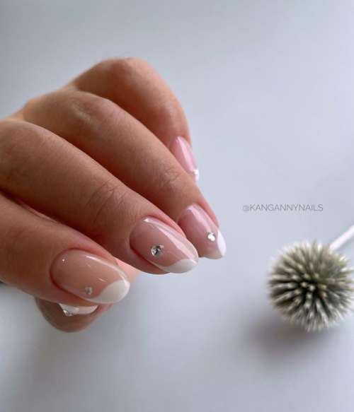 Veste blanche avec décor