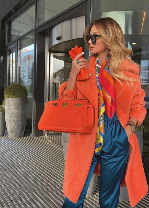 Manteau orange vif