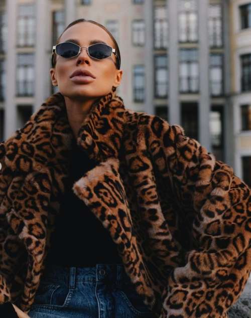 Manteau de fourrure éco-fourrure 2022: tendances, couleurs, modèles de mode, photos