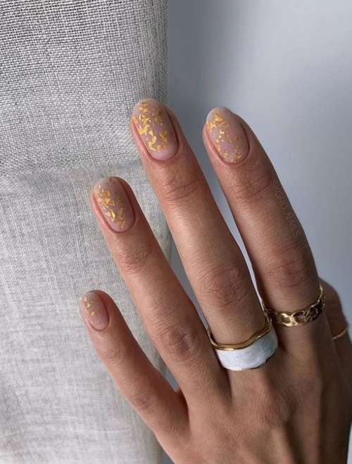 Manucure ovale brillante