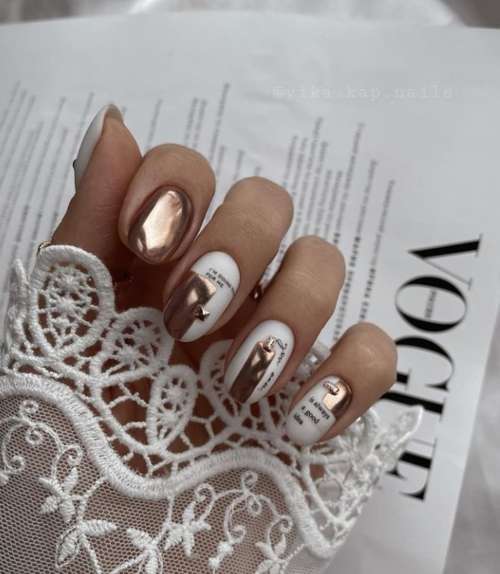 Vernis à ongles doré