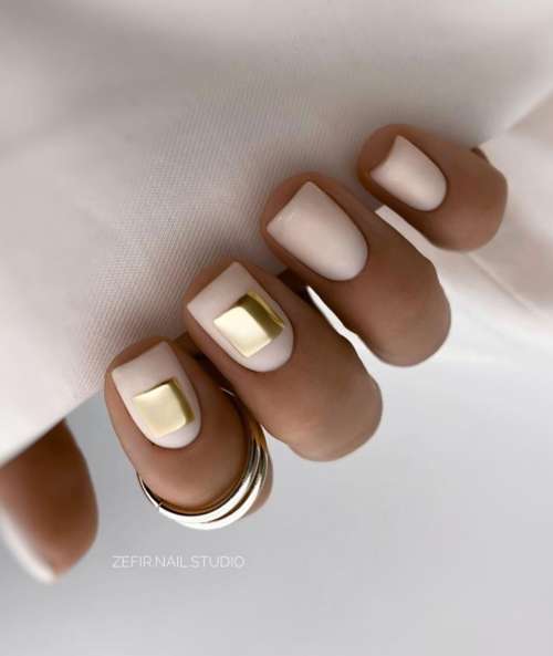 Manucure brillante pour les ongles courts: design 2022, photo
