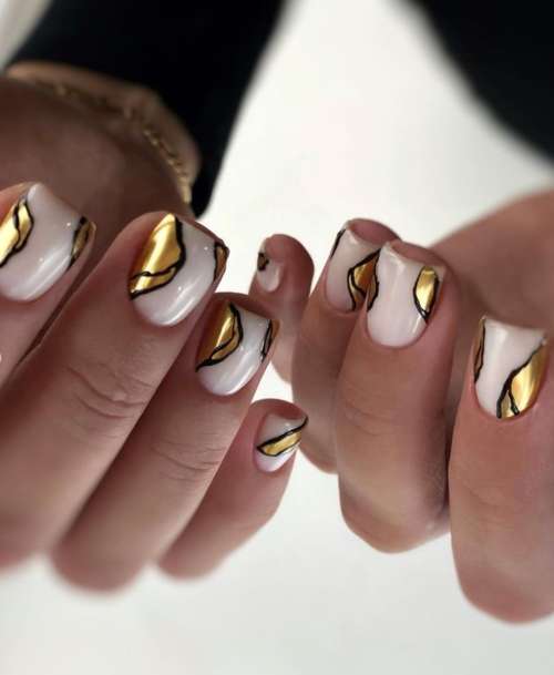 Ongles courts brillants