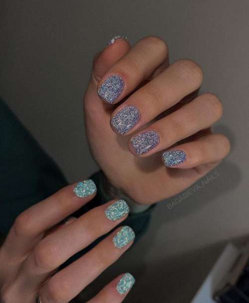 Conception d'ongles courts réfléchissants