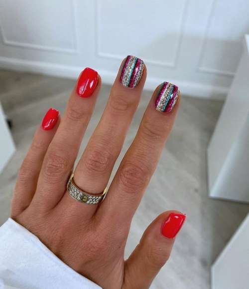 Manucure brillante pour les ongles courts: design 2022, photo