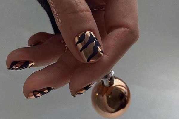 Ongles courts brillants manucure