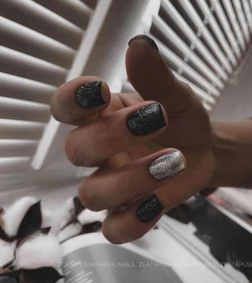 Manucure brillante pour les ongles courts: design 2022, photo