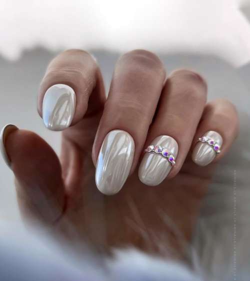 Manucure perle avec frottement