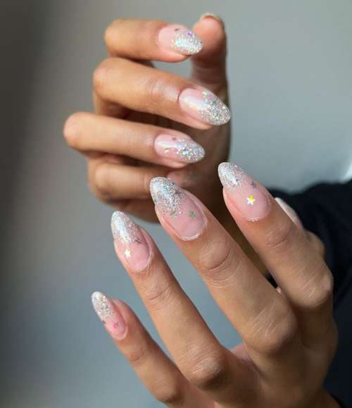 ongles scintillants français