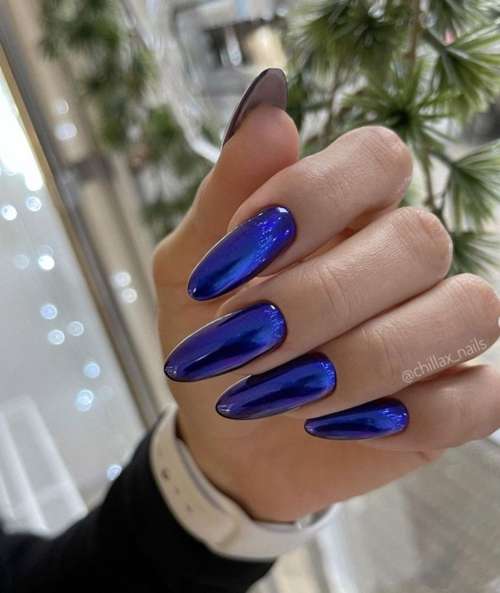 Manucure brillante 2022: photo du nouveau design des ongles