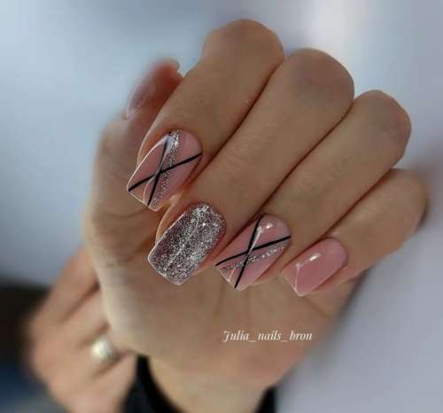 Manucure brillante 2022: photo du nouveau design des ongles