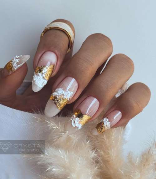 Manucure brillante 2022: photo du nouveau design des ongles