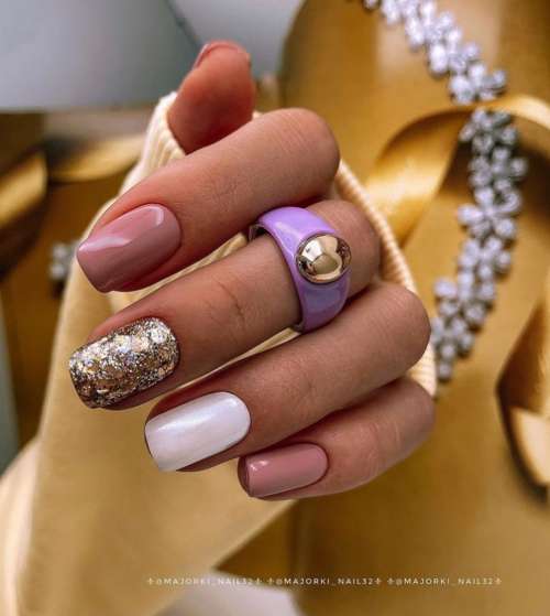 Manucure brillante 2022: photo du nouveau design des ongles