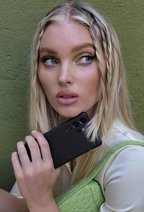 Coiffures avec deux tresses sur le visage