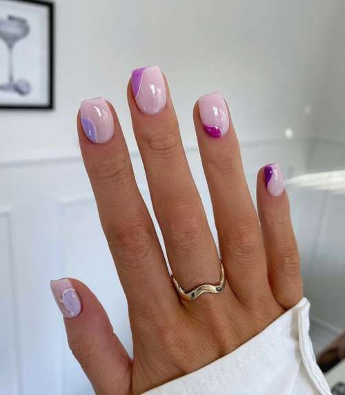 conception d'ongles violets