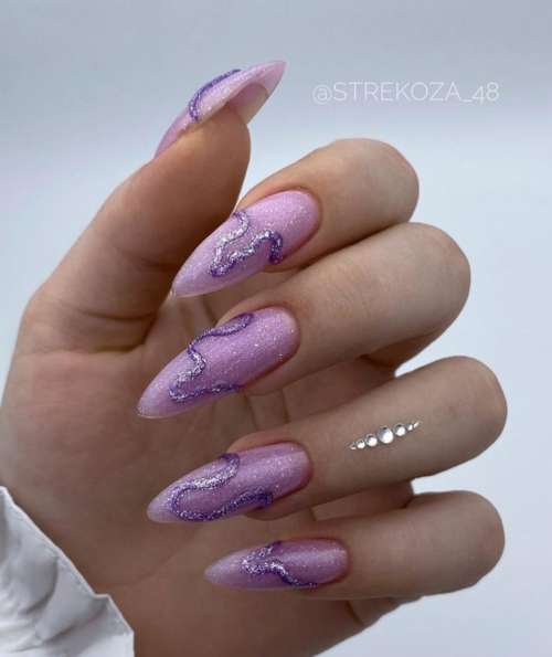 Manucure lilas ongles longs