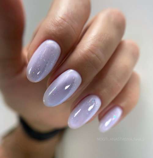 Photo manucure lilas