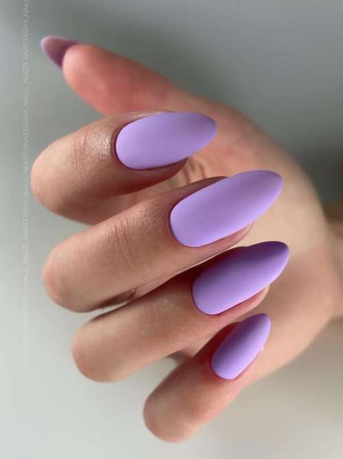 Manucure violette avec design: nouveautés, photo 2022