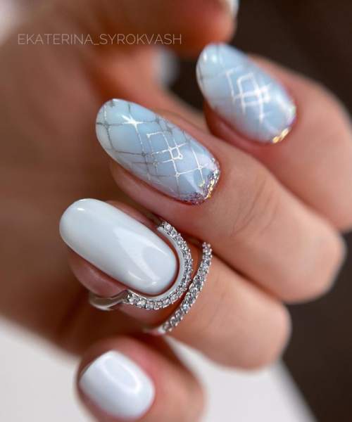 Manucure du Nouvel An bleu argenté 