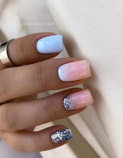 Manucure bleue du Nouvel An: nouveautés 2022, photos, idées de design