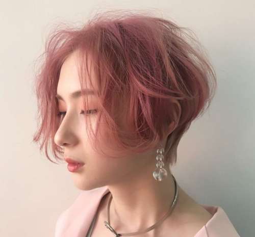 Coupe de cheveux Pixie-bob: photos de coupes de cheveux de tous les côtés