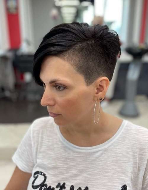 Coupe de cheveux Pixie-bob: photos de coupes de cheveux de tous les côtés