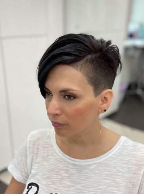 Coupe de cheveux Pixie-bob: photos de coupes de cheveux de tous les côtés