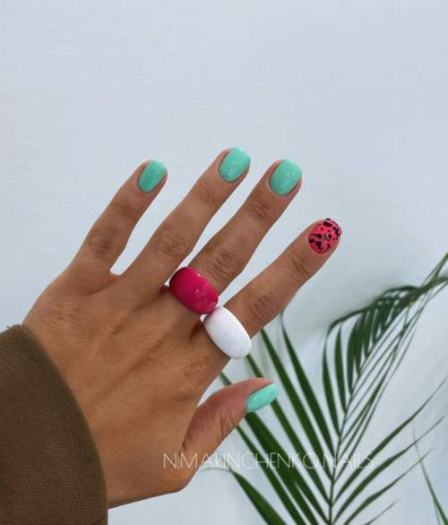 Manucure pour ongles très courts : belles couleurs, idées 2022, photo