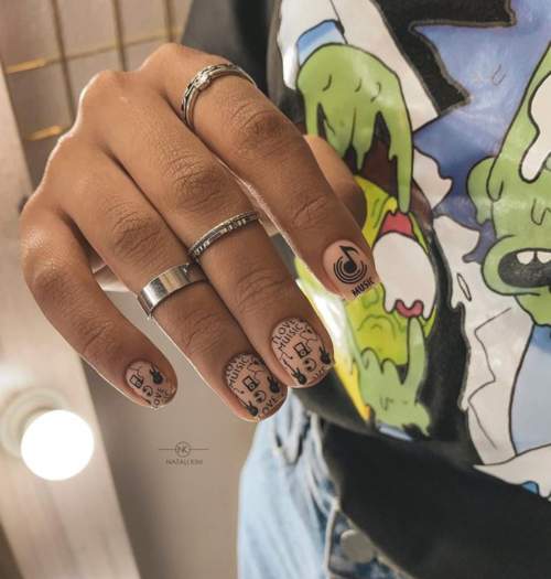 Manucure pour ongles très courts : belles couleurs, idées 2022, photo