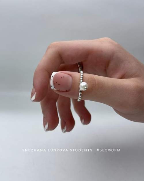 Manucure pour ongles très courts : belles couleurs, idées 2022, photo