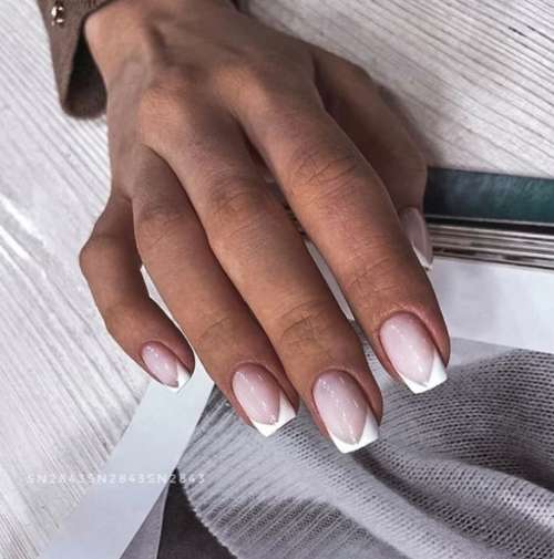 Veste du Nouvel An 2022 : manucure pour la rencontre de l'Année du Tigre d'Eau