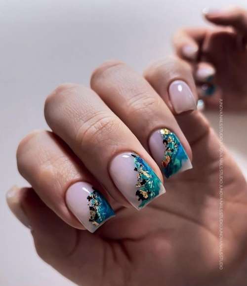 Veste du Nouvel An 2022 : manucure pour la rencontre de l'Année du Tigre d'Eau